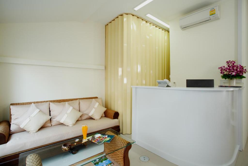 Oh Inspire Hotel Kata Beach  Room photo